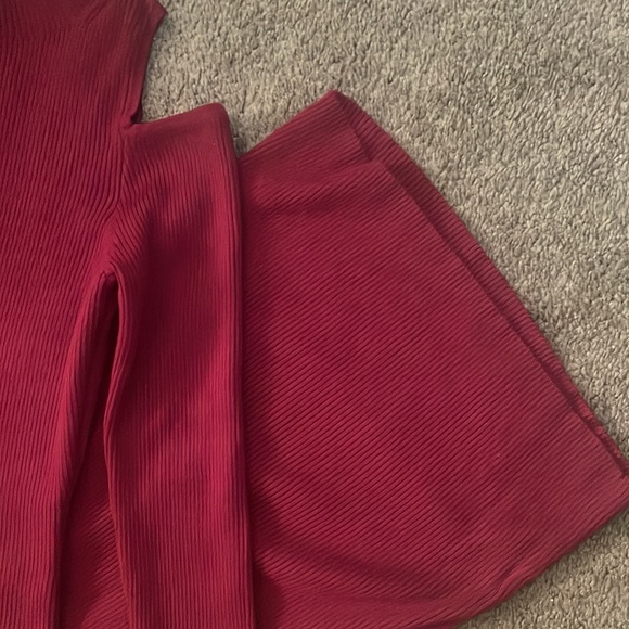 Almost Famous Ribbed Midi Dress - Picture 5 of 5